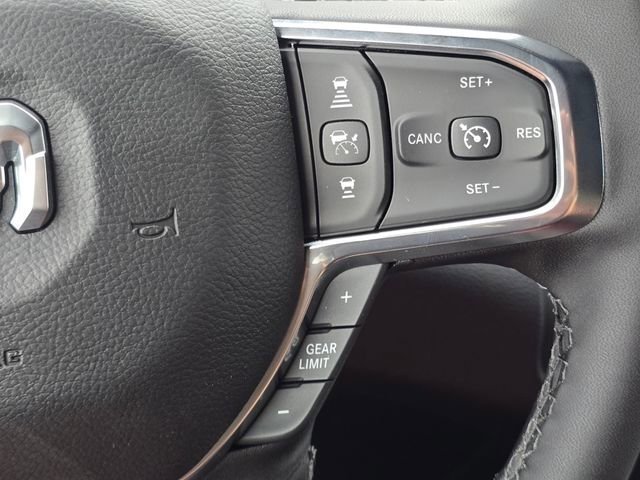 New 2026 Diamond Black Crystal Pearl-Coat Exterior Paint RAM Laramie image 25