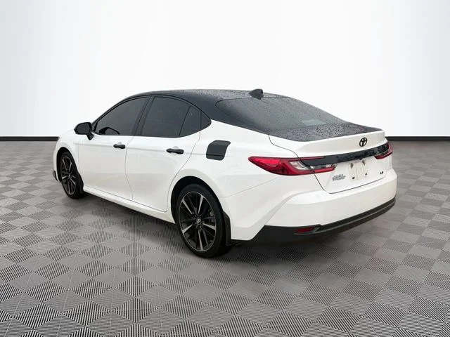 Used 2025 White Toyota LE image 5
