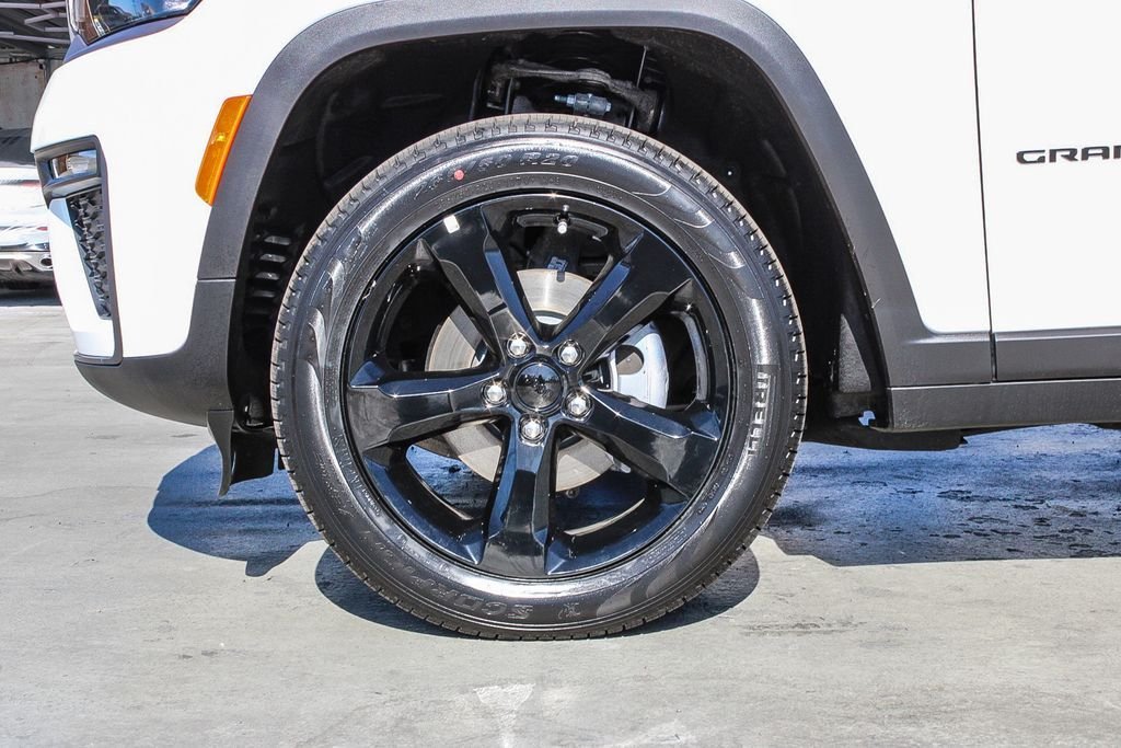 New 2026 Bright White Clearcoat Jeep Limited image 11