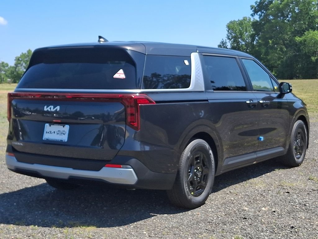 New 2026 Gray Kia LXS image 4