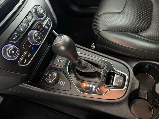 Certified Used 2019 Gray Jeep Limited image 28