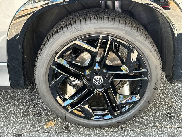 New 2026 Gray Volkswagen 2.0T SE R-Line Black image 20