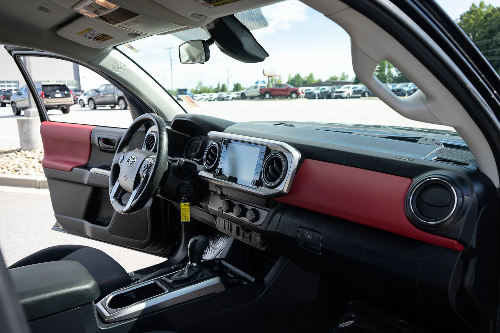 Used 2022 Black Toyota SR5 image 19