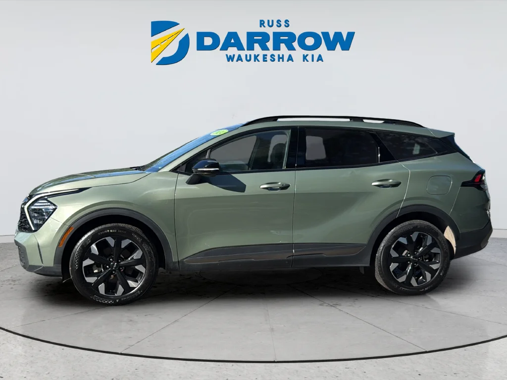 Used 2024 Green Kia X-Line image 2
