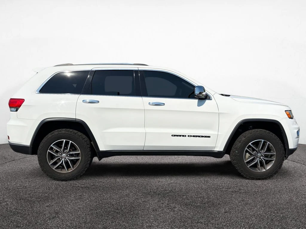 Used 2018 White Jeep Limited image 6