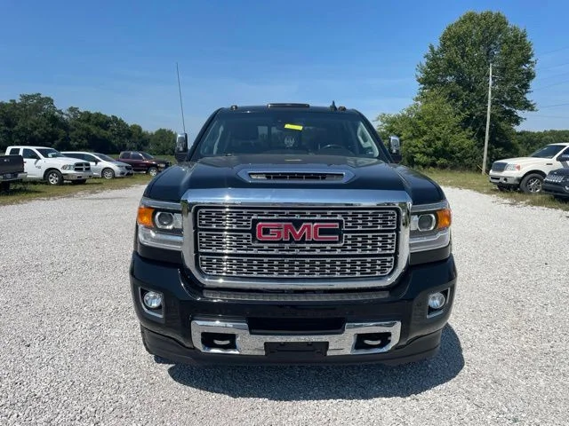 Used 2018 Black GMC Denali image 3