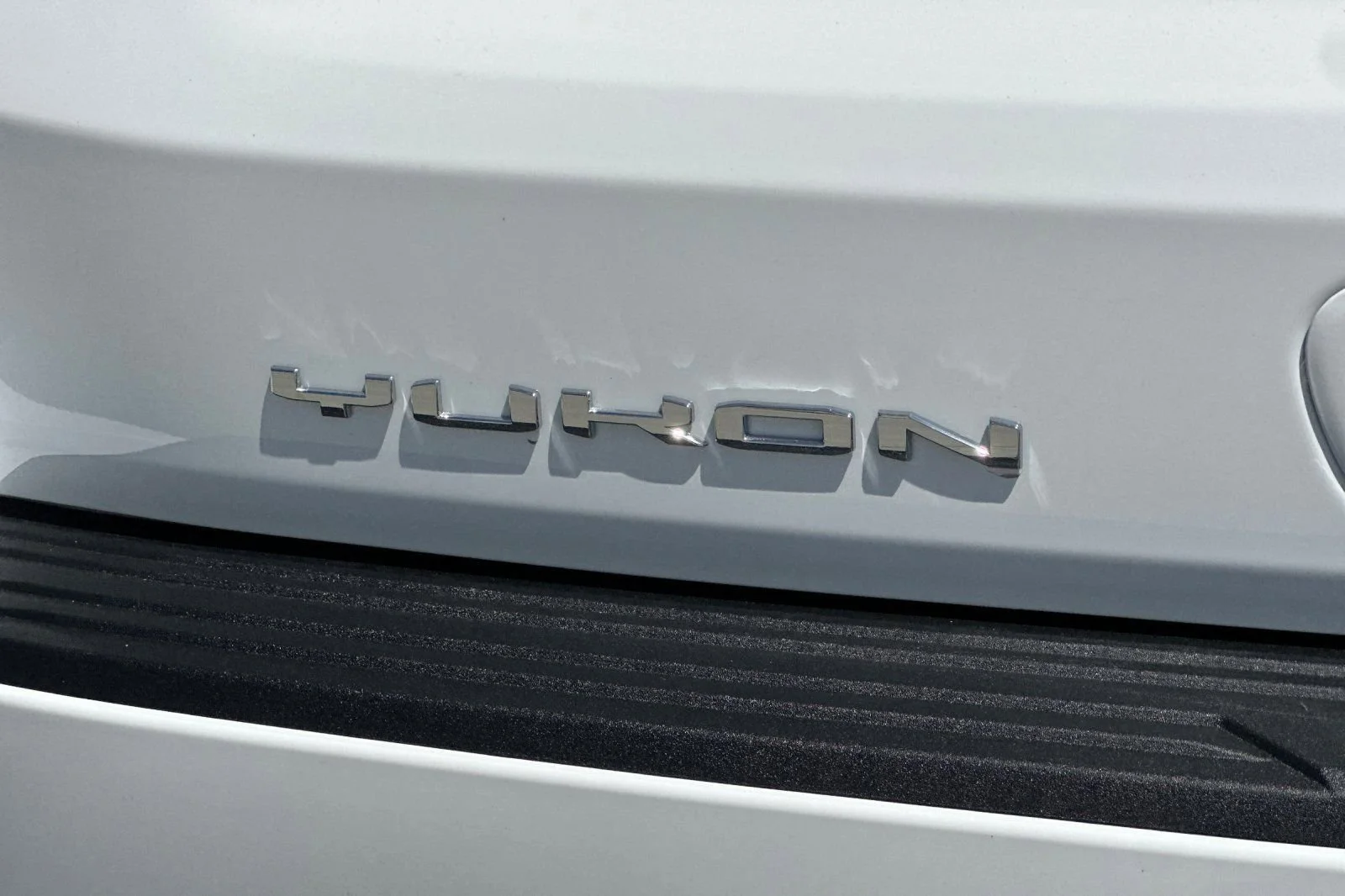 2026 GMC Yukon XL Denali - Photo 28