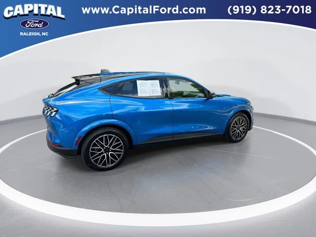 Used 2025 Blue Ford Premium image 9