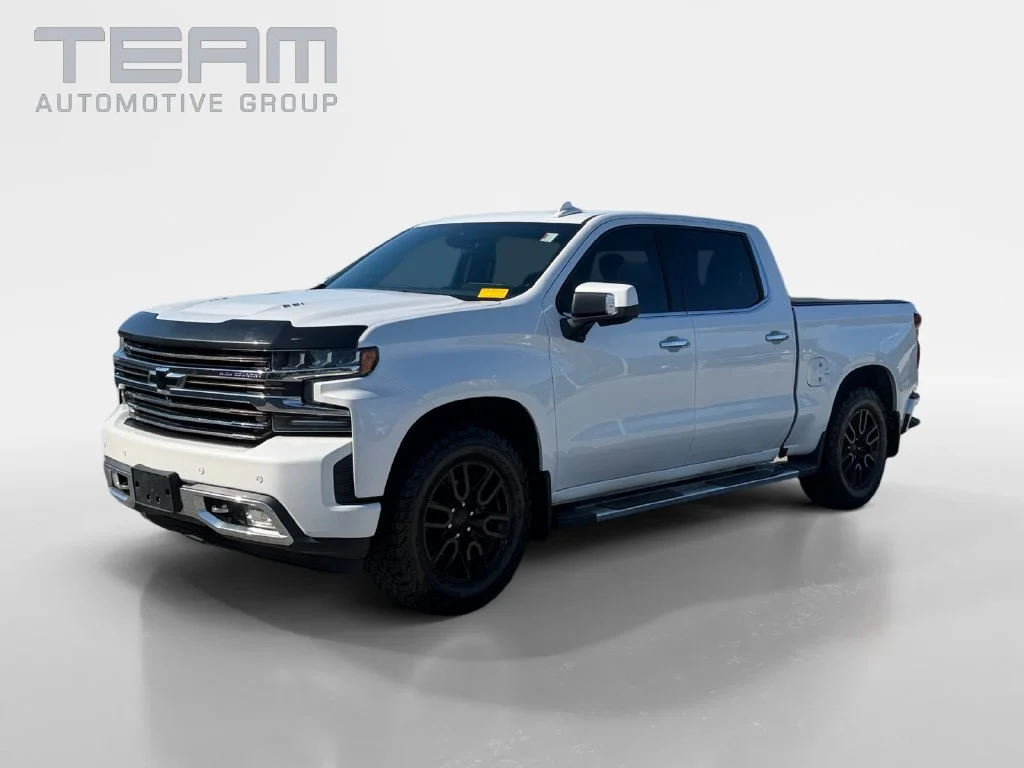Used 2020 White Chevrolet High Country image 3