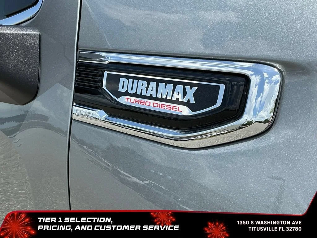 Used 2023 Sterling Metallic GMC SLT image 43