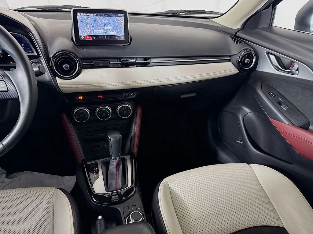 Used 2016 White Mazda Grand Touring image 30