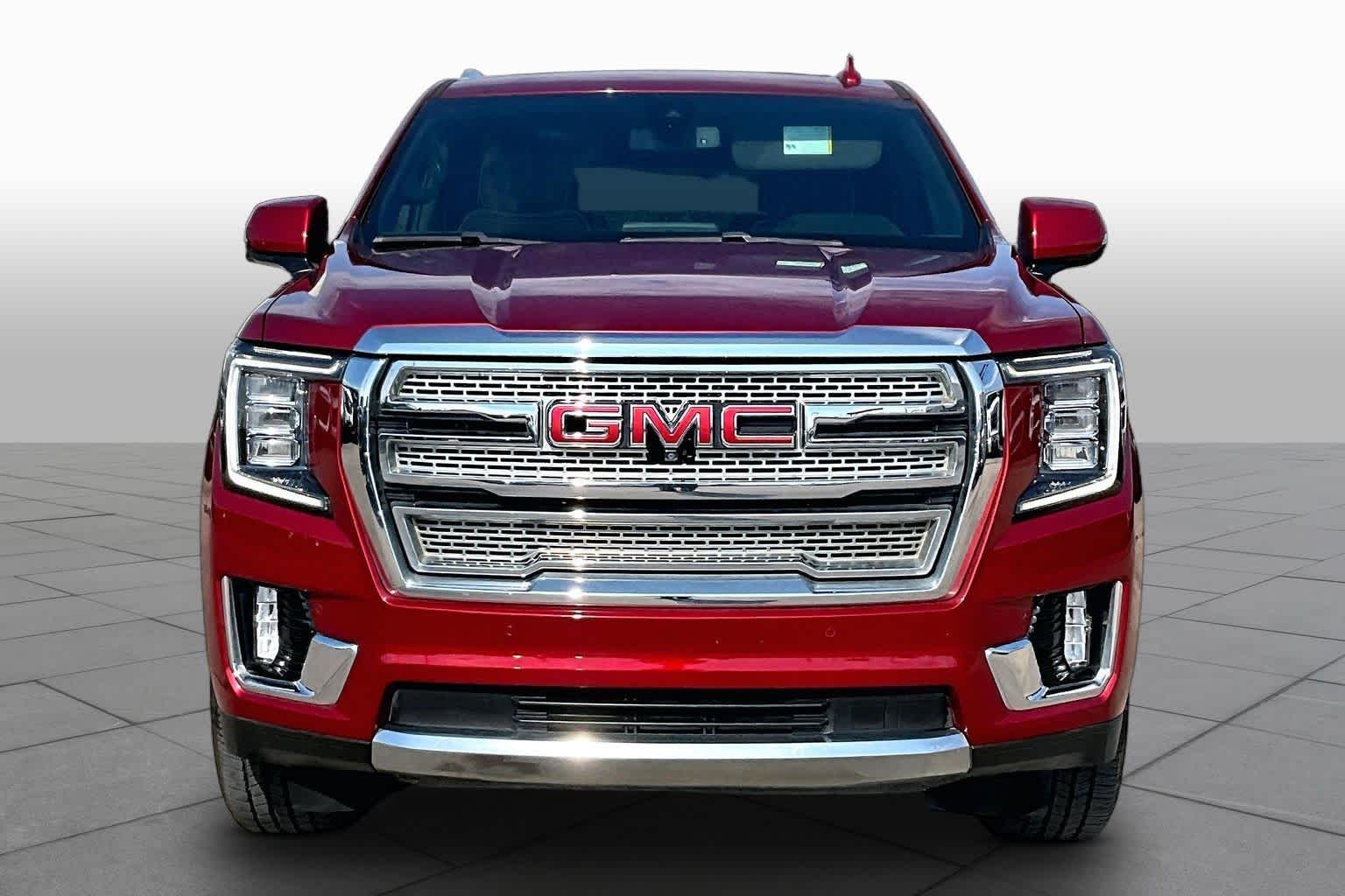 Used 2022 Cayenne Red Tintcoat GMC SLT image 4