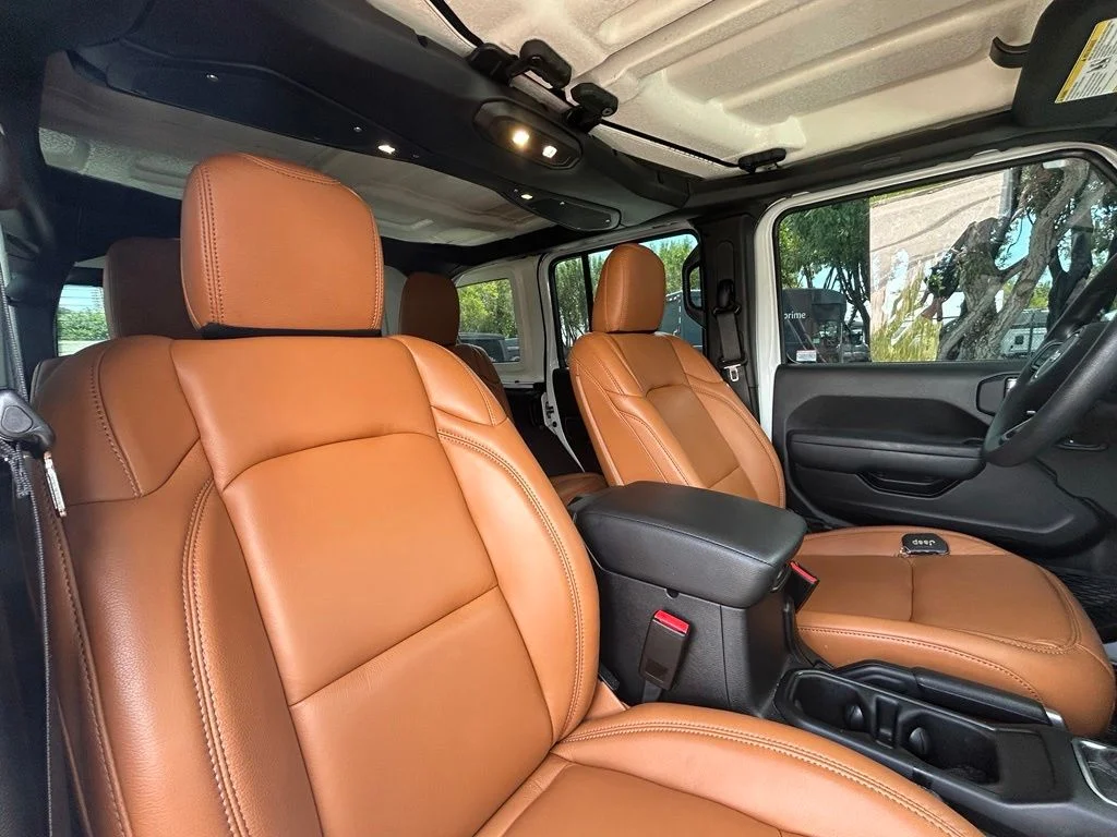 Used 2026 White Jeep Sport image 33