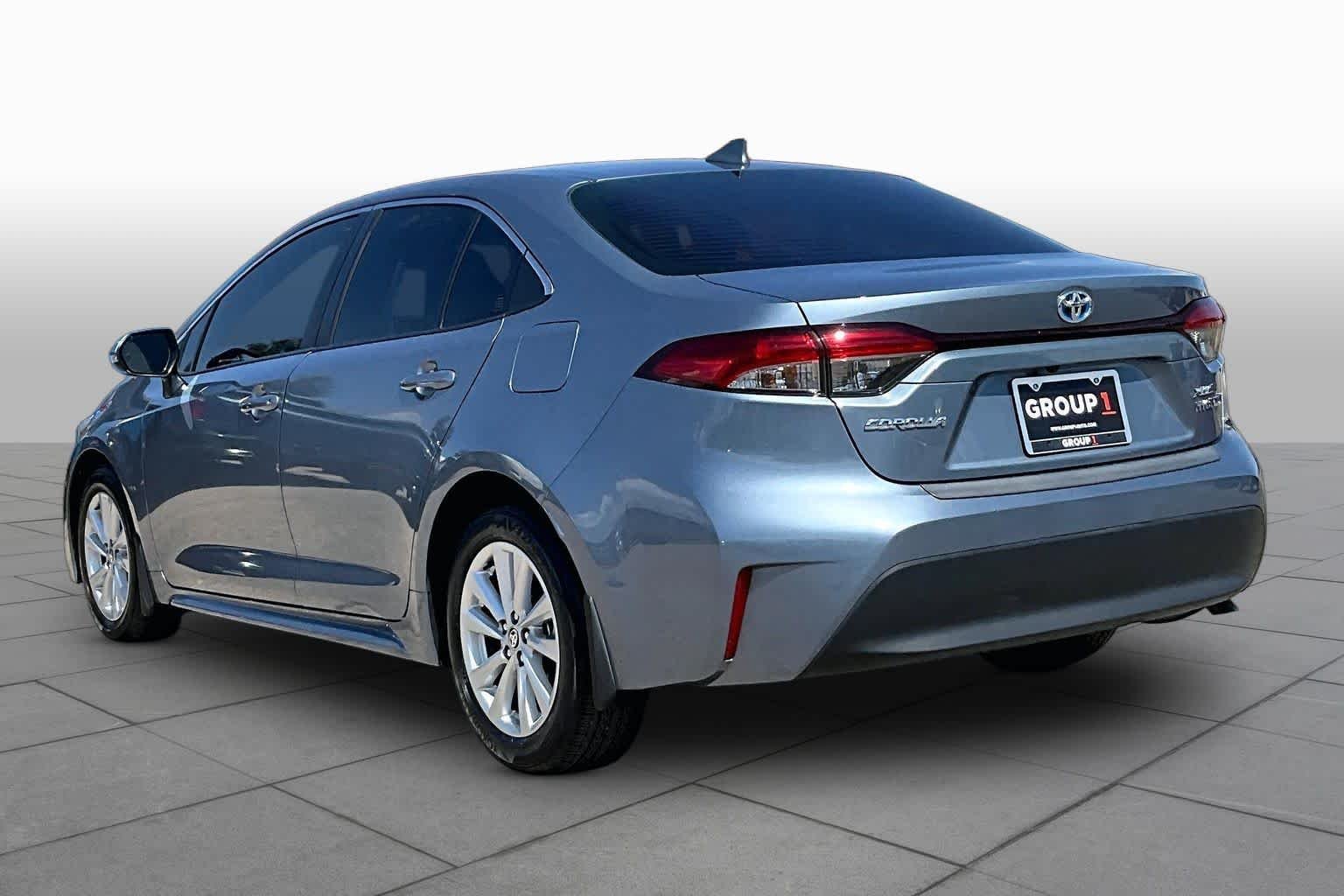 Used 2024 Celestite Toyota Hybrid XLE image 12