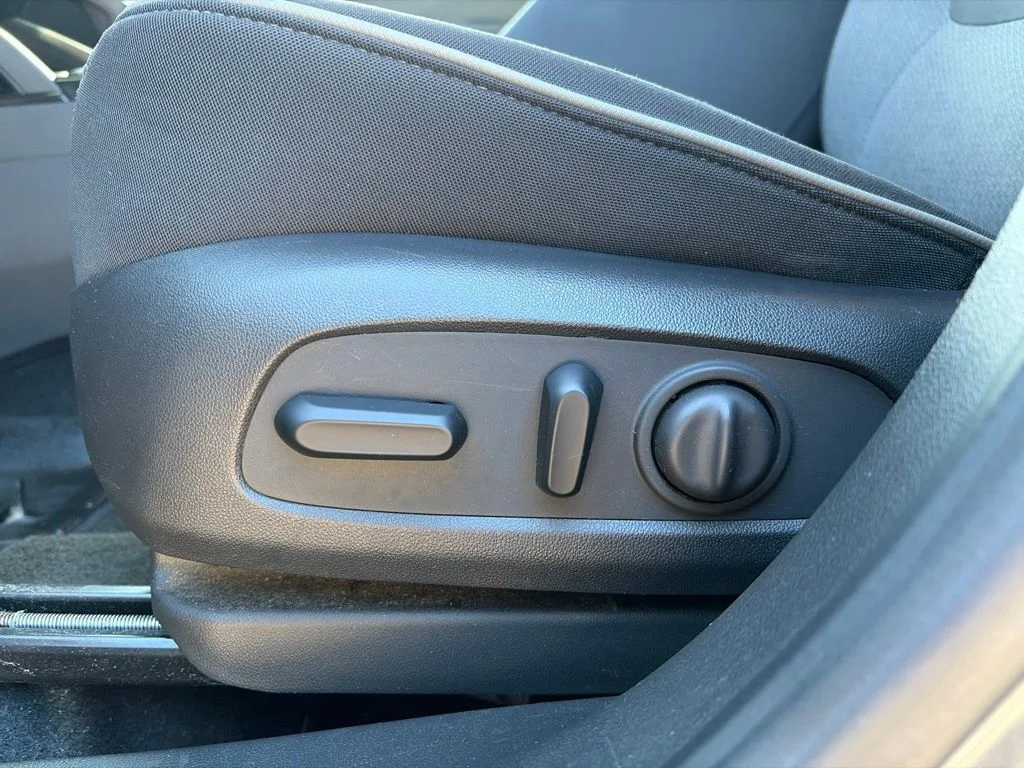 Used 2022 Gray Chevrolet LT image 24