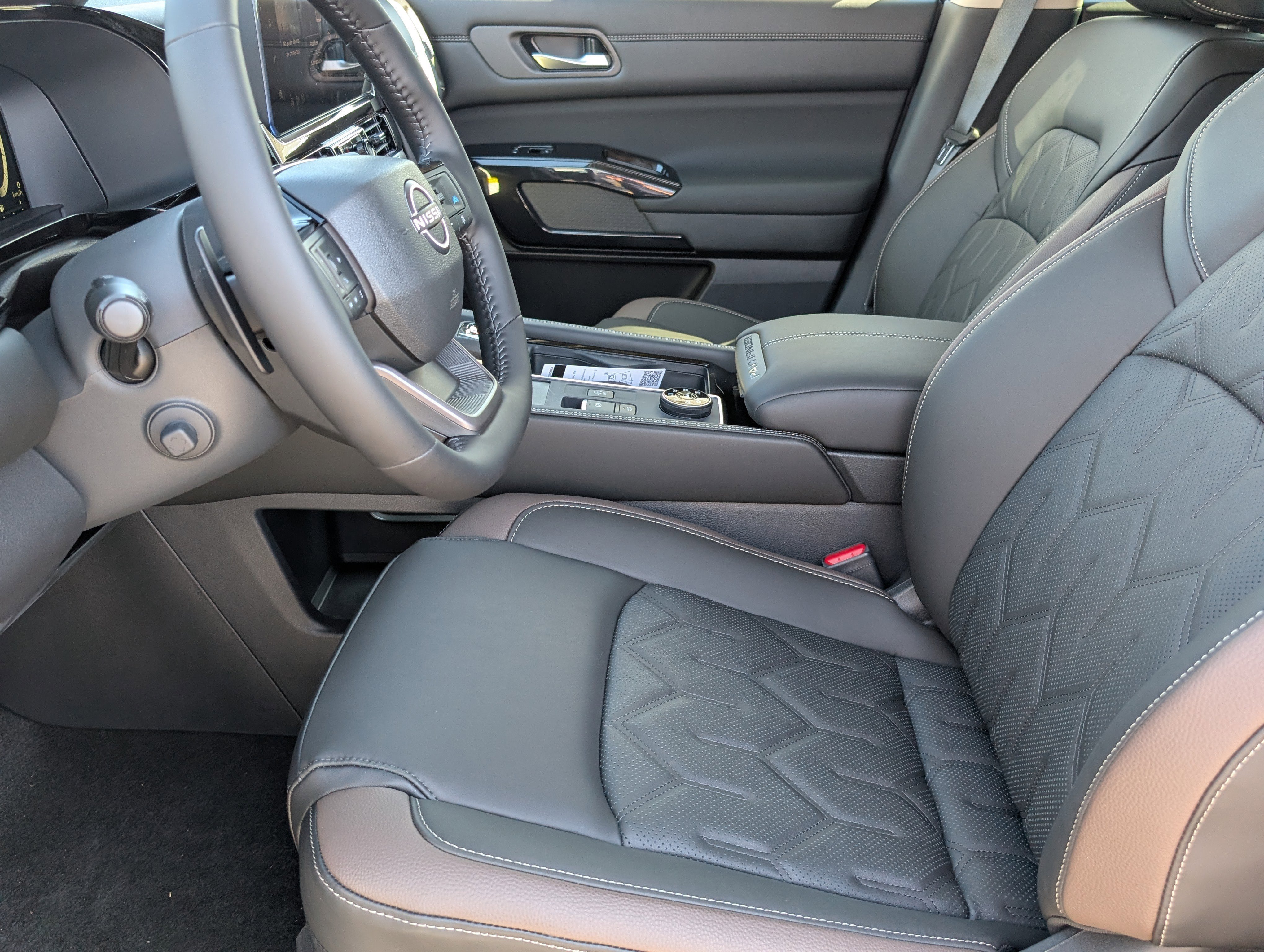 New 2026 Everest White Pearl TriCoat Nissan Platinum image 11