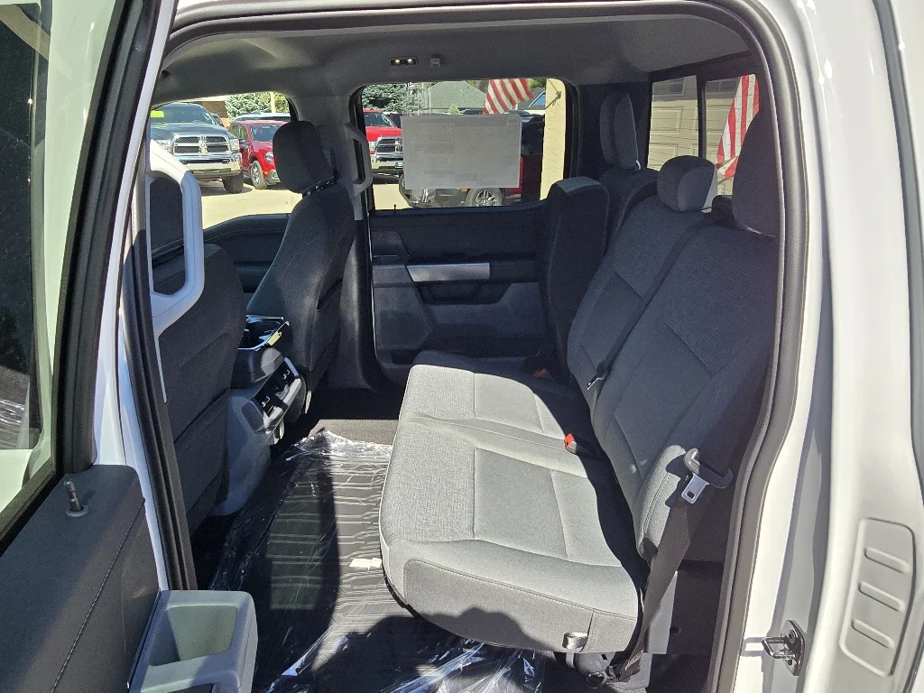 New 2026 White Ford XLT image 30