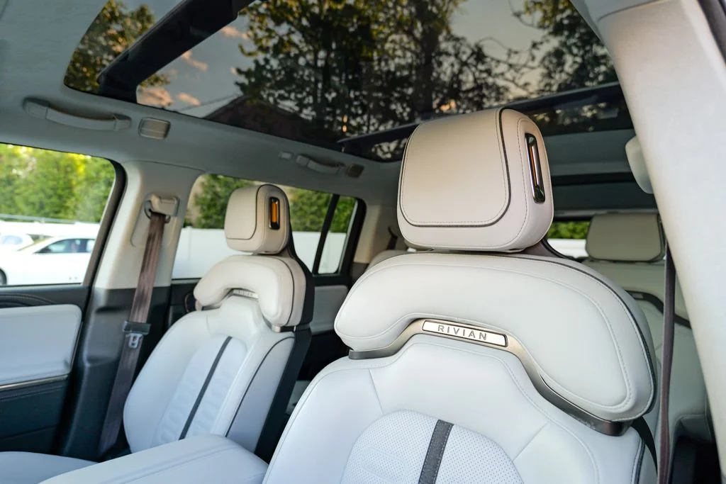 Used 2024 Glacier White Rivian Adventure image 23