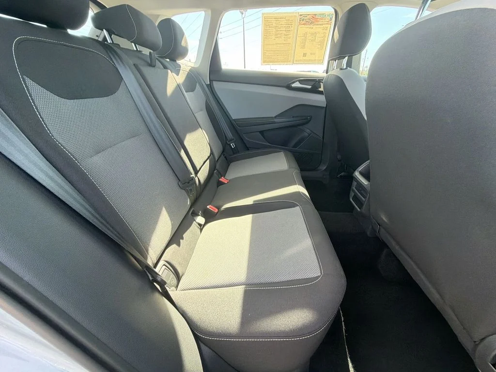 2024 Volkswagen Taos S - Photo 12