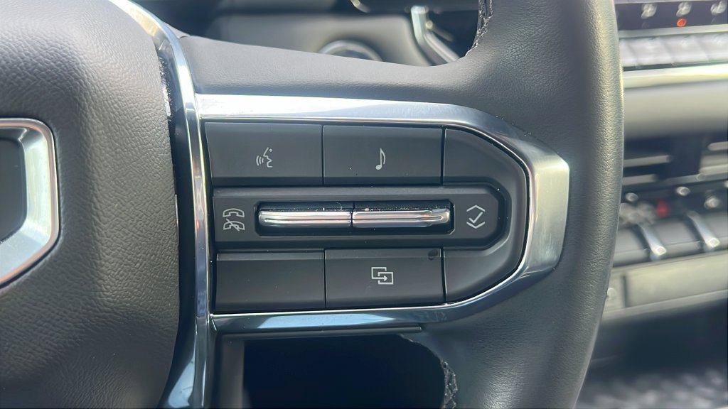 Used 2026 Silver GMC Elevation image 21