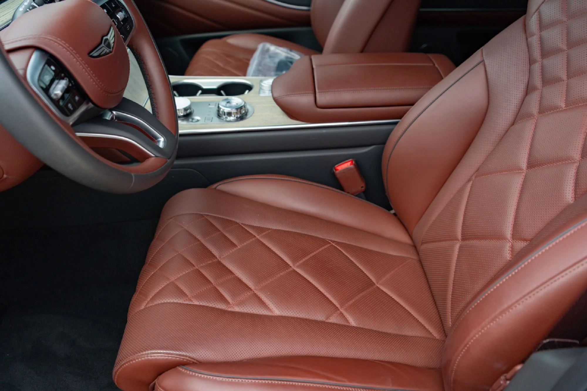 Used 2025 Black Genesis 3.5T Prestige image 9