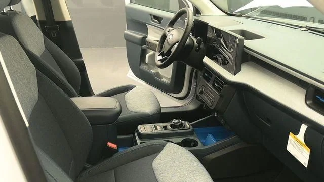 New 2026 Oxford White Ford XLT image 17