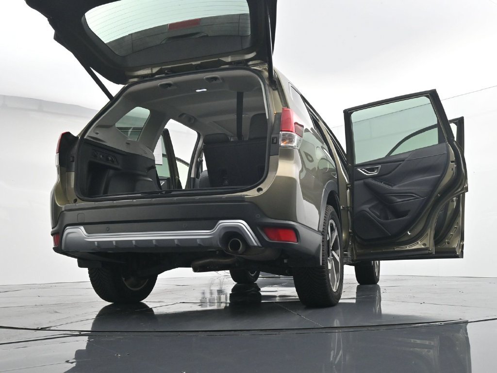 Used 2022 Brown Subaru Touring image 30