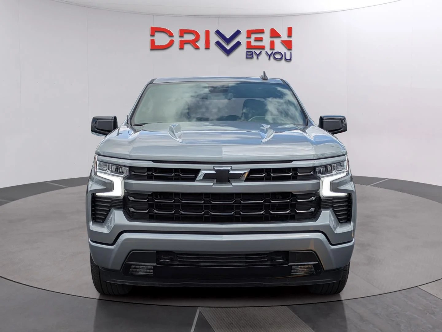 Used 2025 Sterling Gray Metallic Chevrolet RST image 8