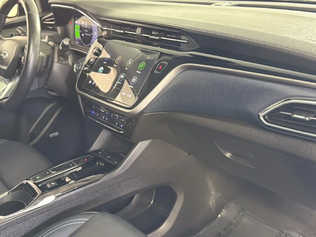 Used 2022 GRAY GHOST METALLIC Chevrolet Premier image 38