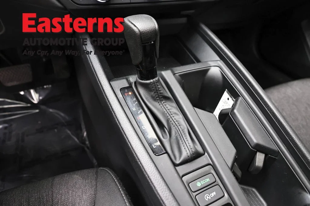 Used 2025 Gray Honda SE image 13