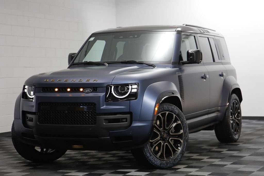 2026 Land Rover Defender 110 OCTA P635's photo