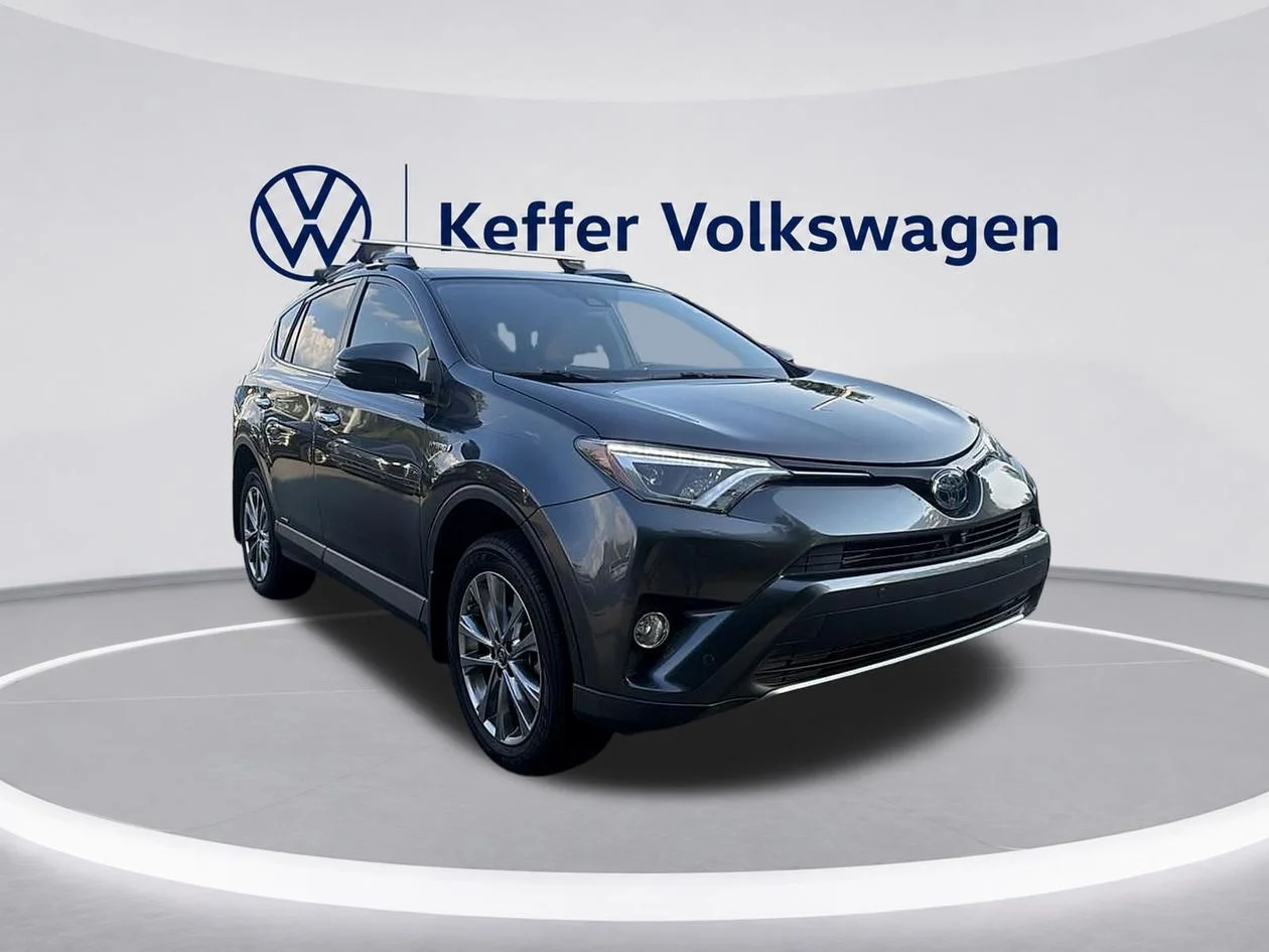 Used 2016 Gray Toyota Limited image 7
