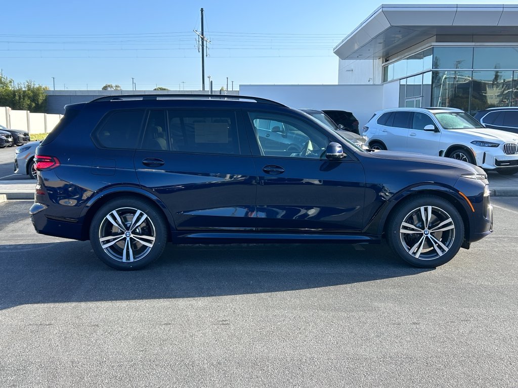 New 2027 Tanzanite Blue II Metallic BMW xDrive40i image 6