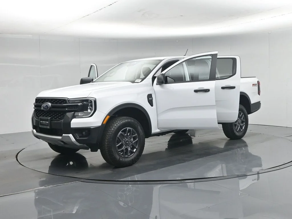 New 2026 Oxford White Ford XLT image 27