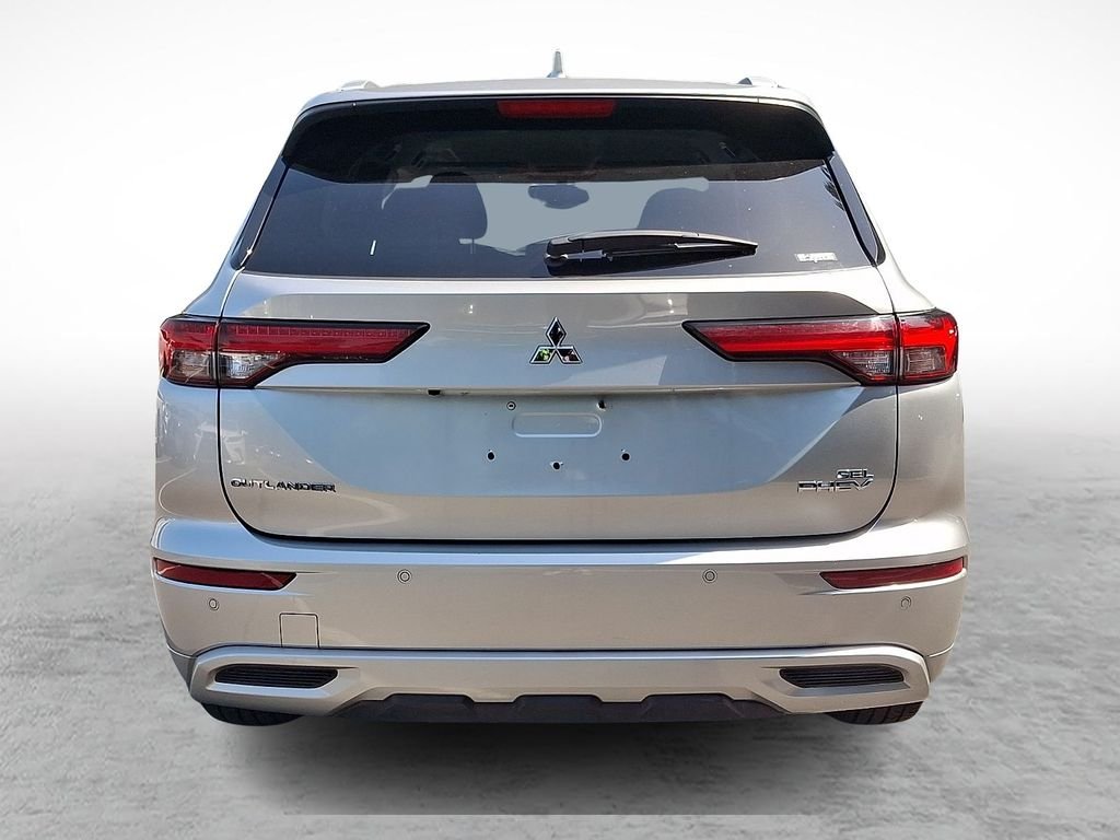 Used 2024 Silver Mitsubishi SEL image 5