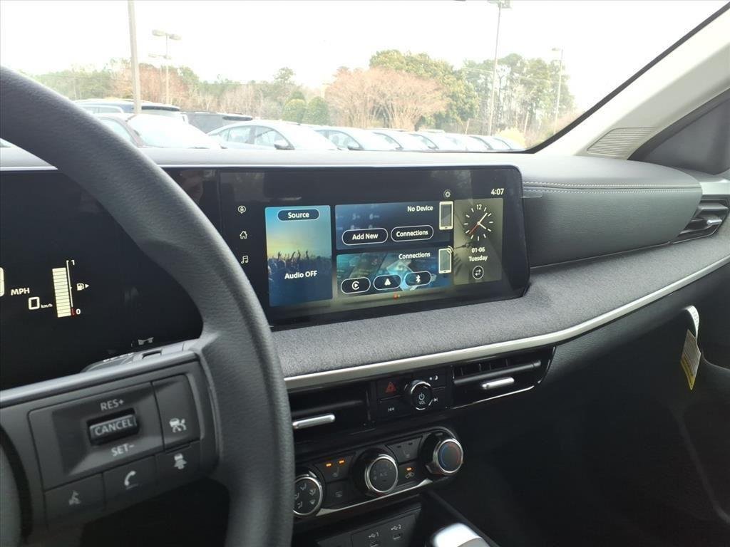 2025 Nissan Kicks SV AWD - Photo 17