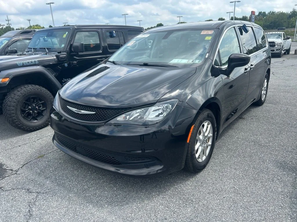 Used 2021 Black Chrysler LX image 1