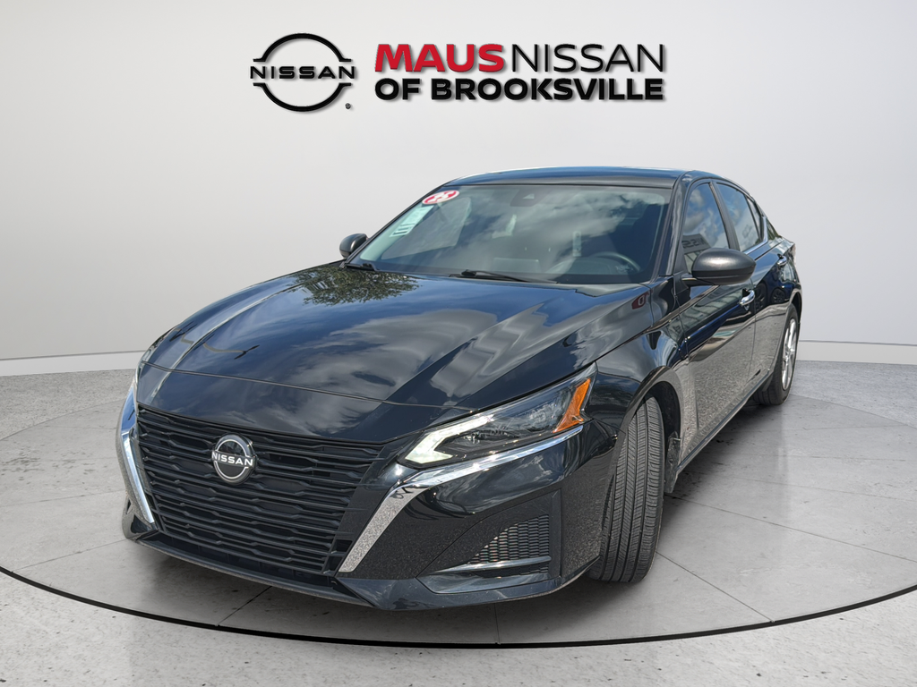Certified Used 2025 Black Nissan 2.5 S image 4