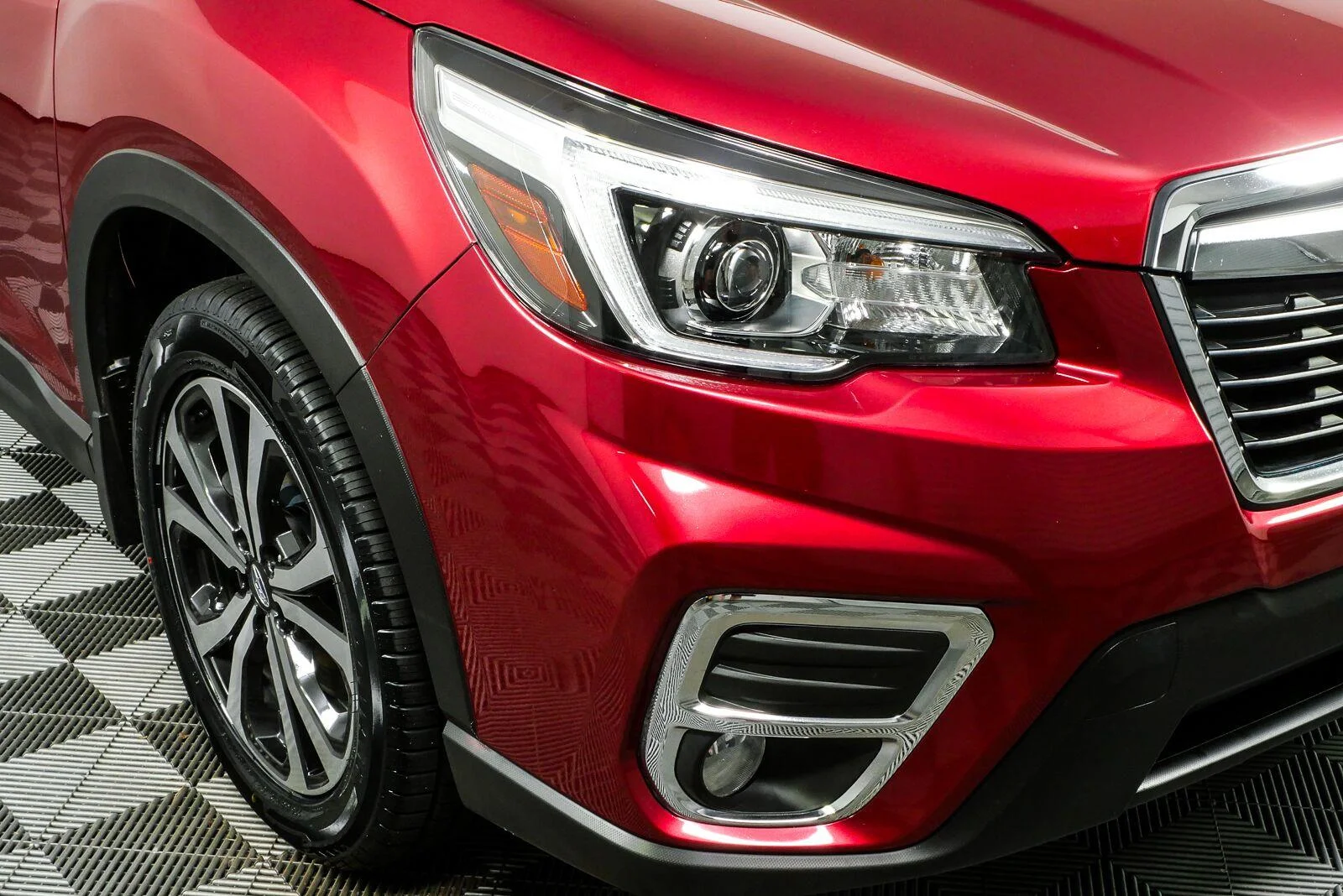 Used 2020 Crimson Red Pearl Subaru Limited image 39