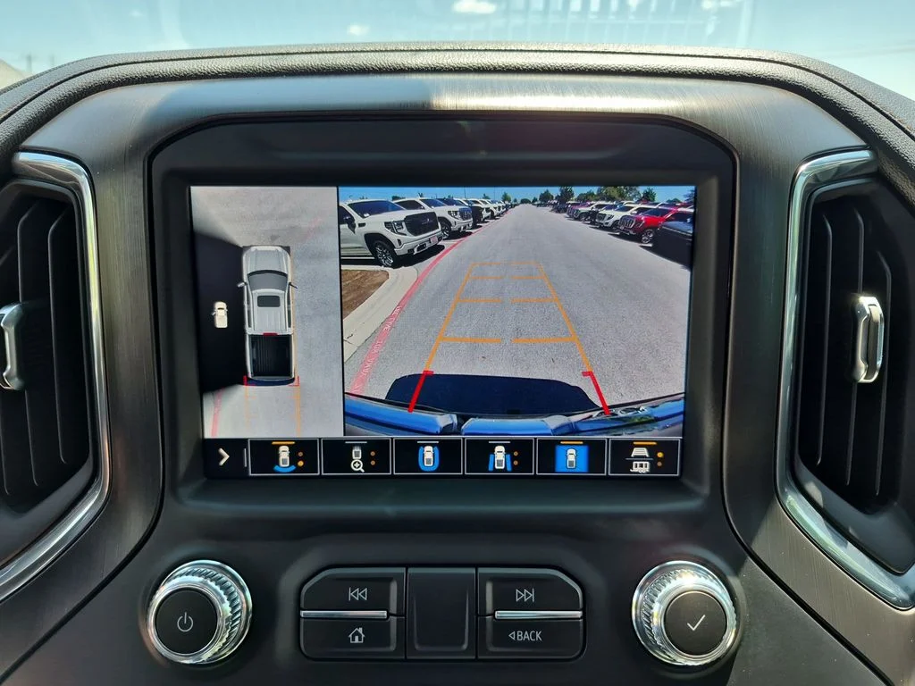 Used 2021 Gray GMC AT4 image 27