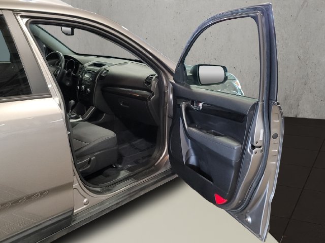 Used 2011 Titanium Silver Kia LX image 35
