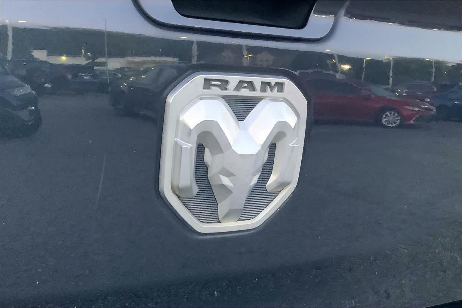 Used 2019 Maximum Steel Metallic Clearcoat Ram Big Horn/Lone Star image 28
