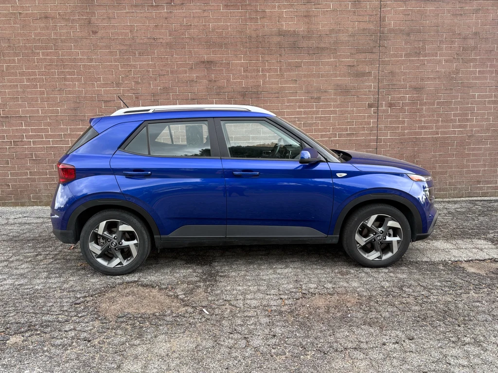 Used 2025 Intense Blue Hyundai SEL image 6