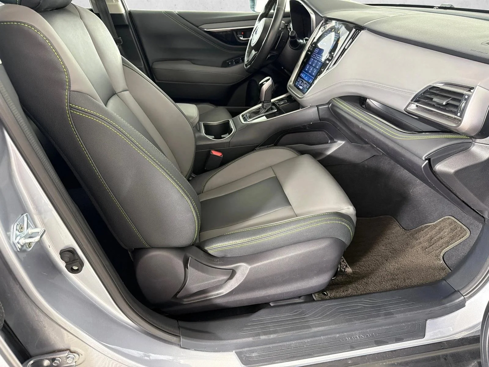 Used 2025 Black Subaru Onyx Edition image 14
