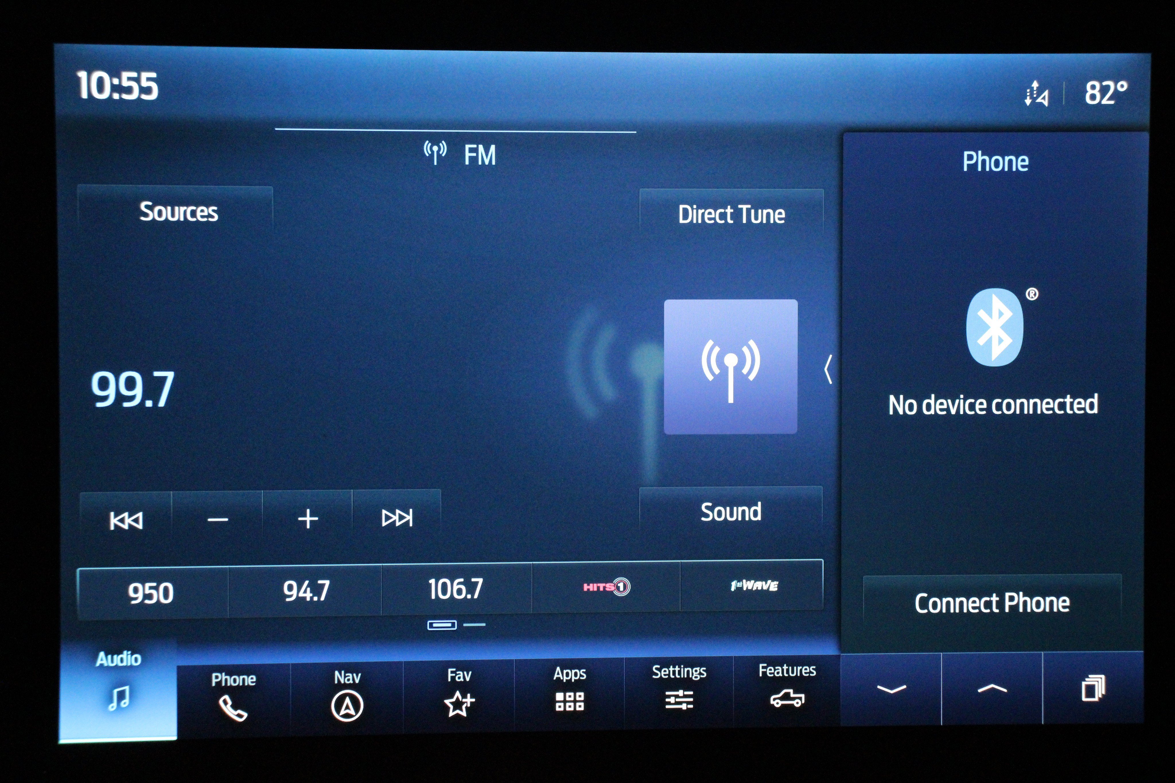 Used 2022 Space White Metallic Ford XLT image 15