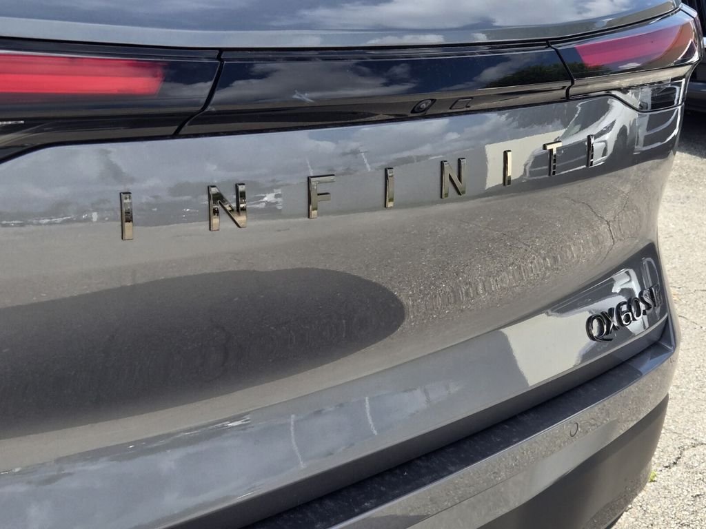 New 2027 GRAPHITE SHADOW INFINITI Sport AWD image 10