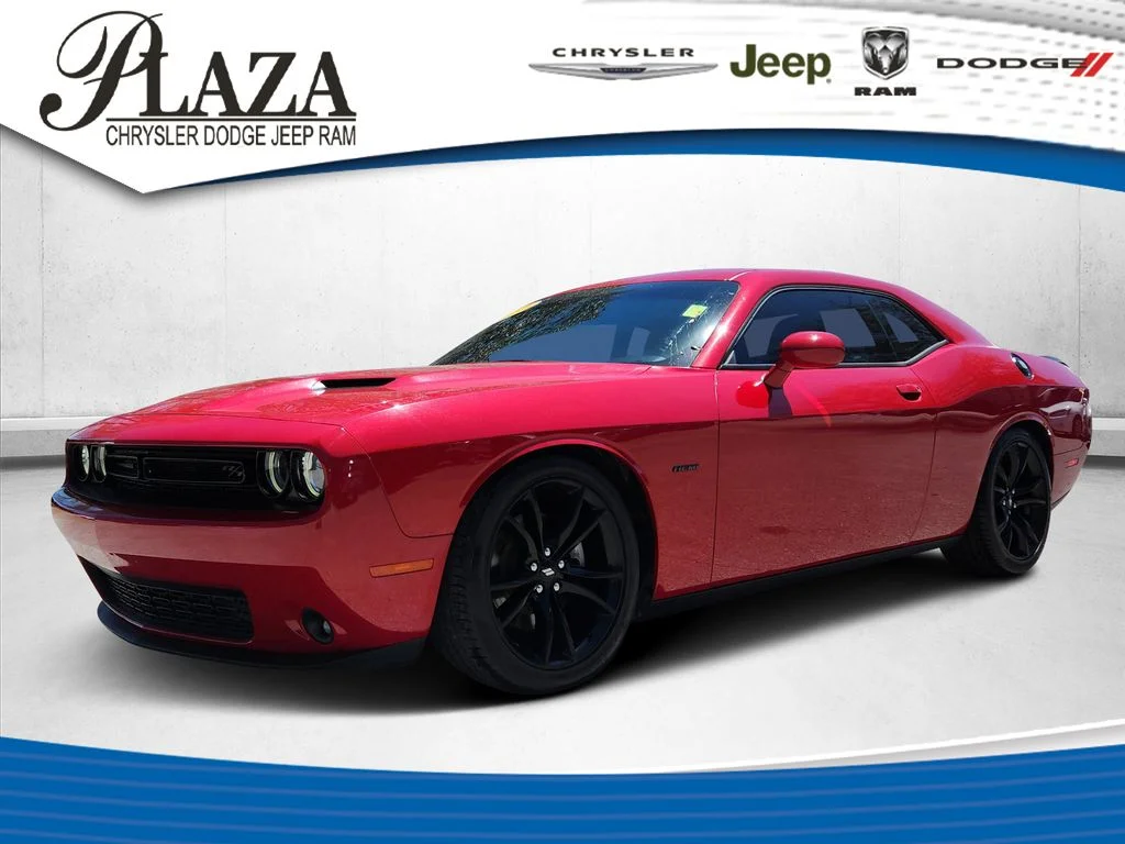 2017 Dodge Challenger R/T's photo