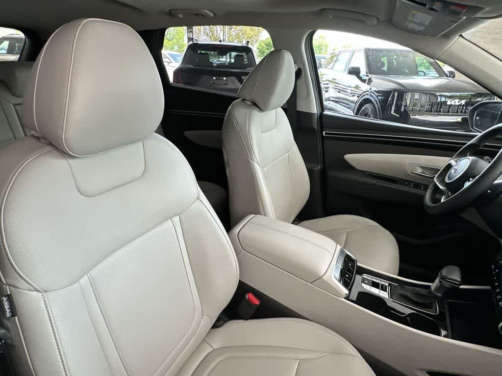 Used 2024 Hampton Gray Hyundai SEL image 27