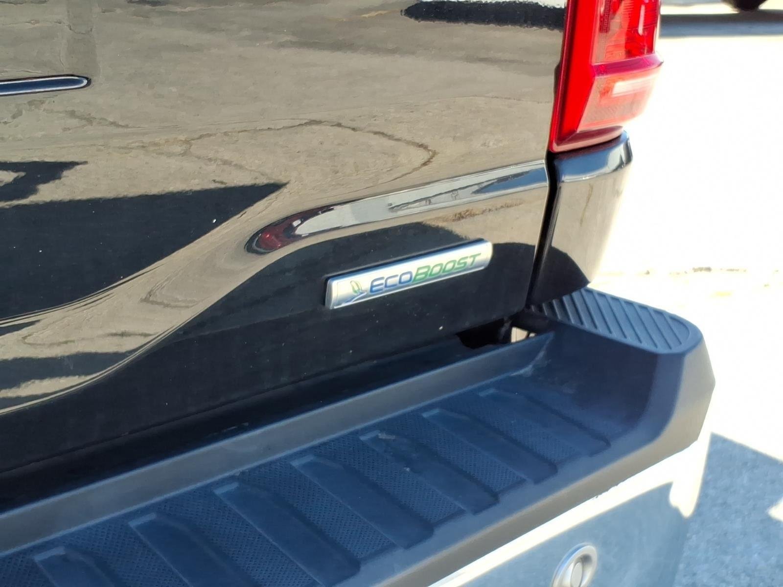 Used 2023 Agate Black Metallic Ford XLT image 10