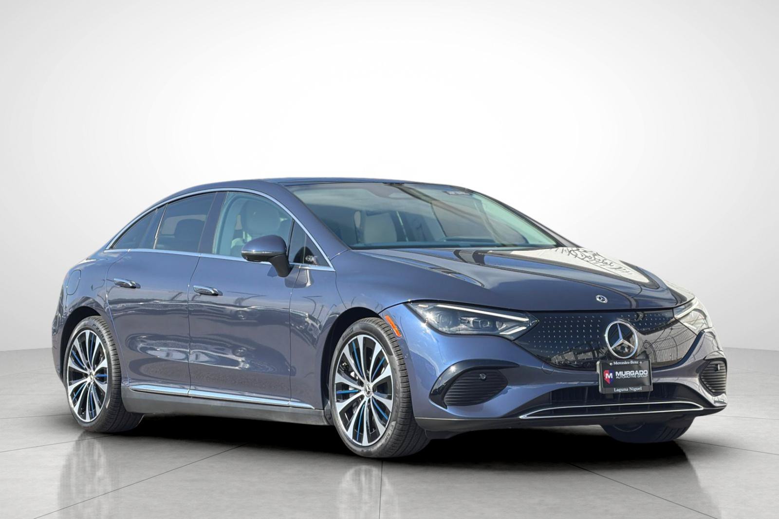 Used 2023 Blue Mercedes-Benz 500 Sedan image 31